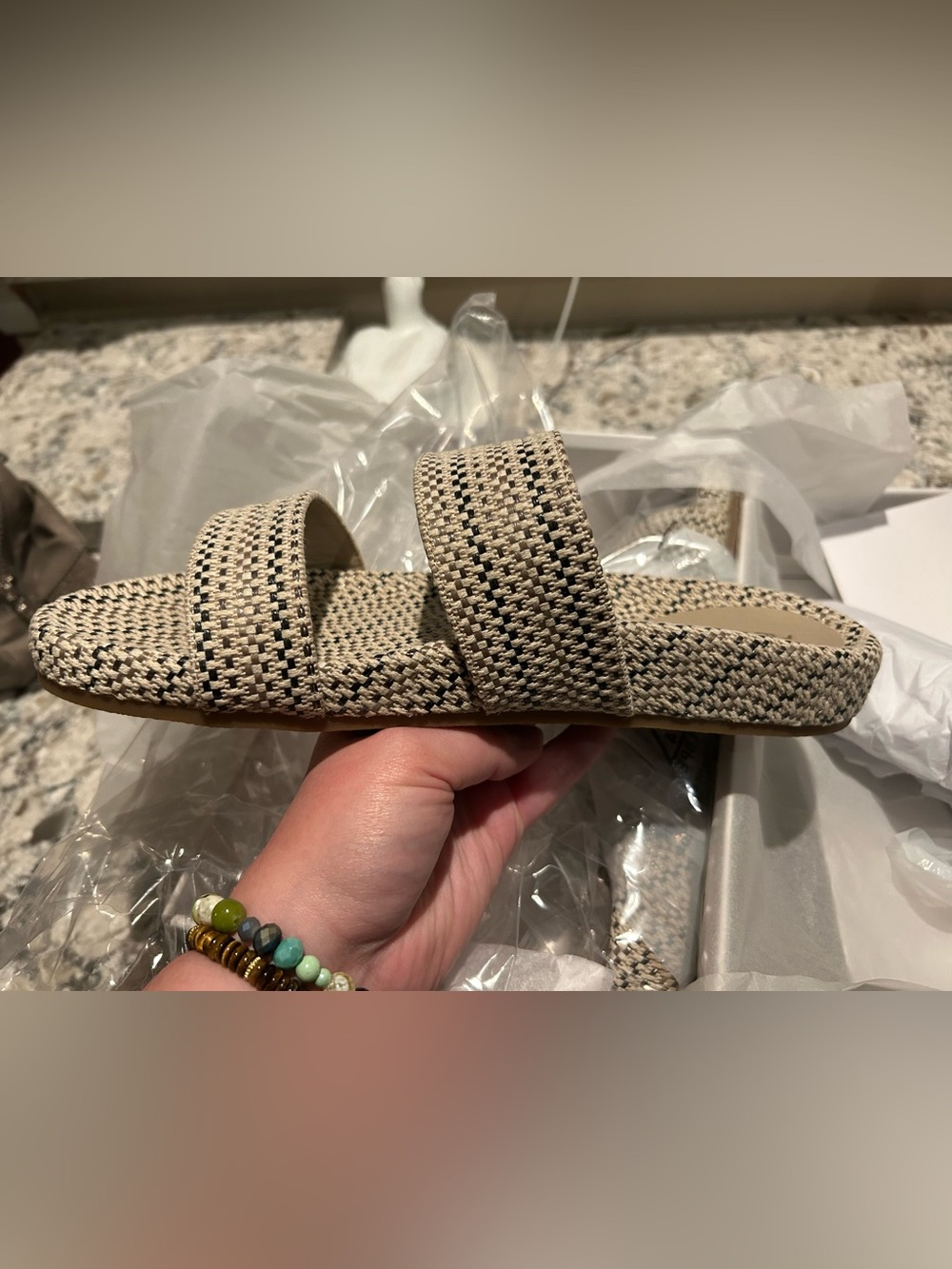 Brand new Abound sandals ABKATHERINA size 10
